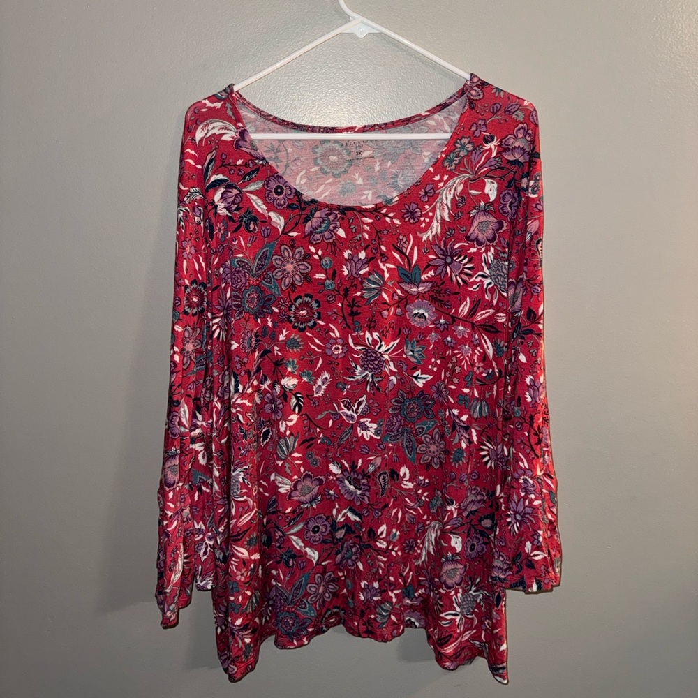 Women’s Attention Top